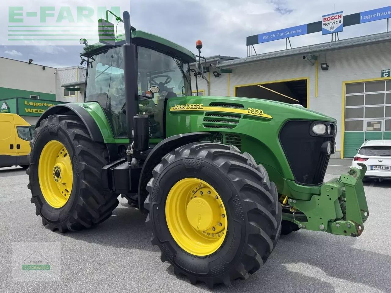 John Deere 7920 - Tractor: foto 2 John Deere 7920 - Tractor: foto 2