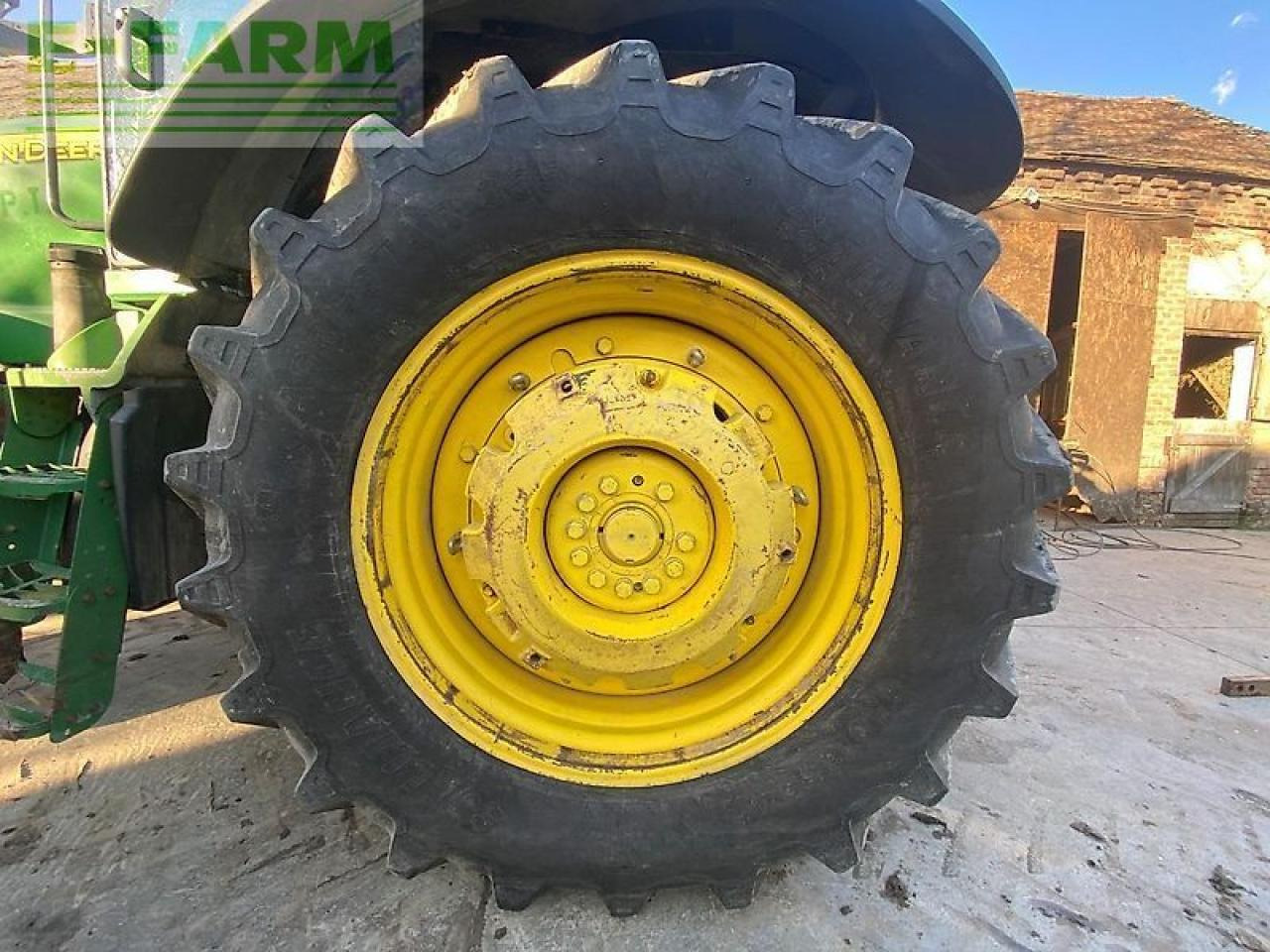 Tractor John Deere 8320: foto 10