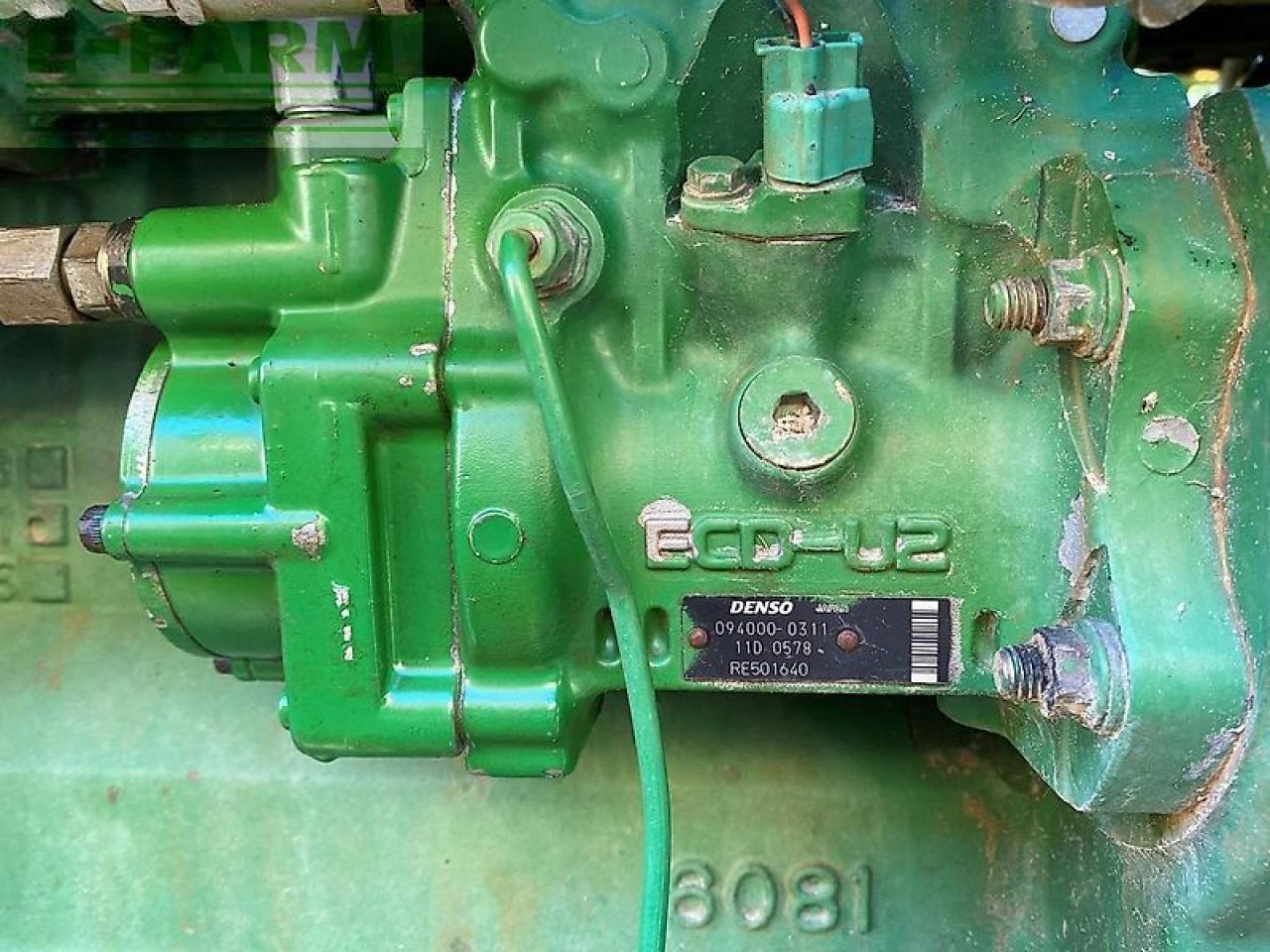 Tractor John Deere 8320: foto 22