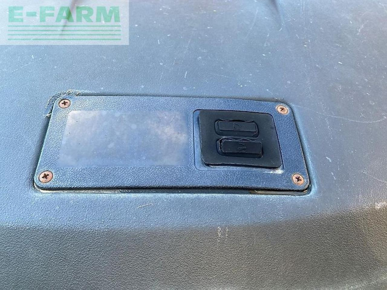 Tractor John Deere 8320: foto 20
