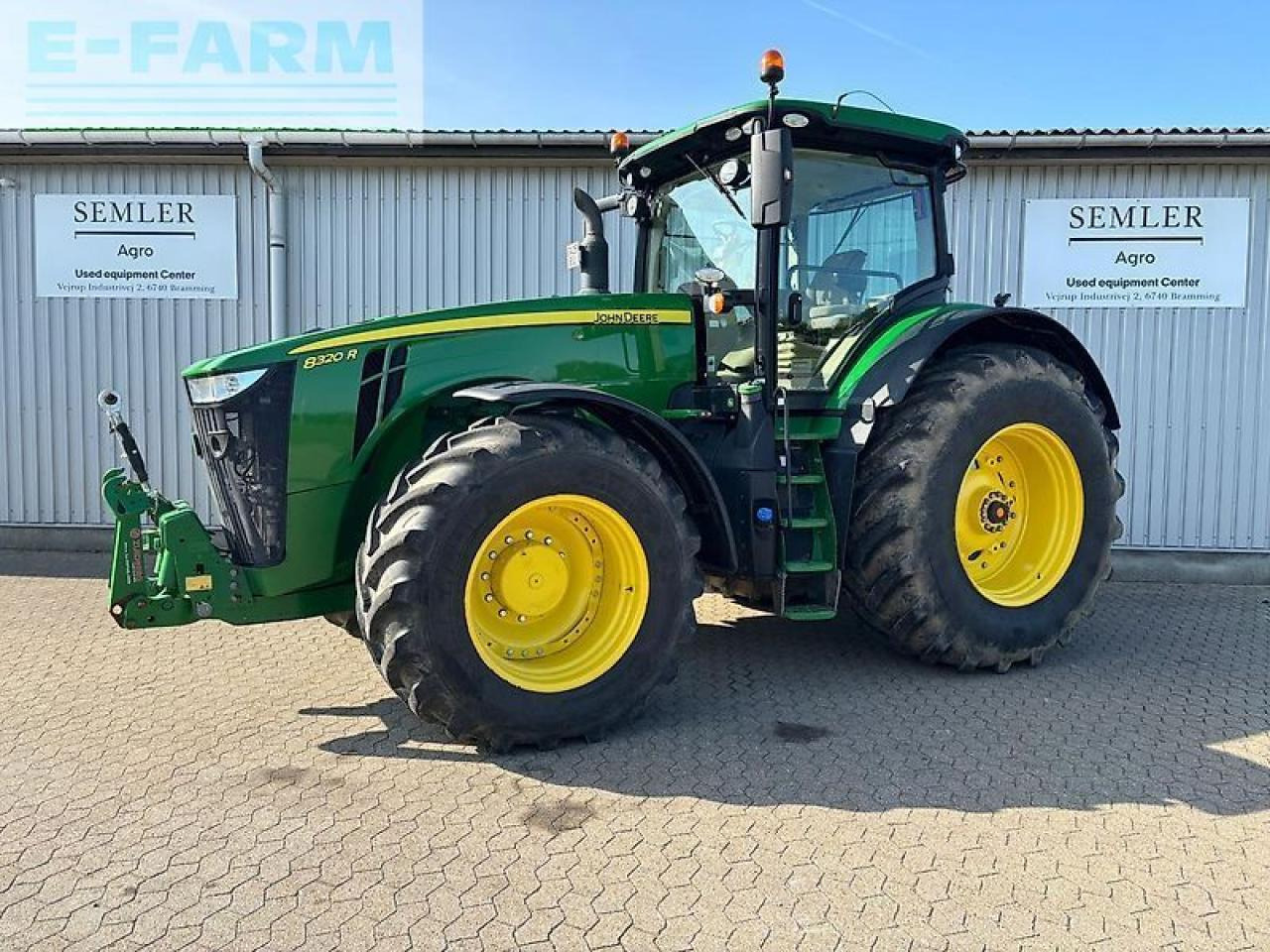 John Deere 8320r - Tractor: foto 1 John Deere 8320r - Tractor: foto 1
