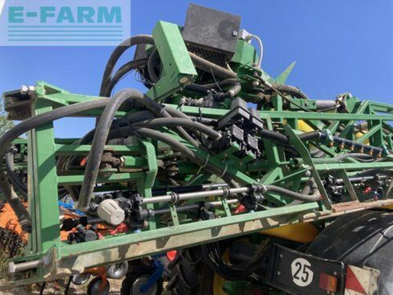 Pulverizador arrastrado John Deere 840 tf: foto 6
