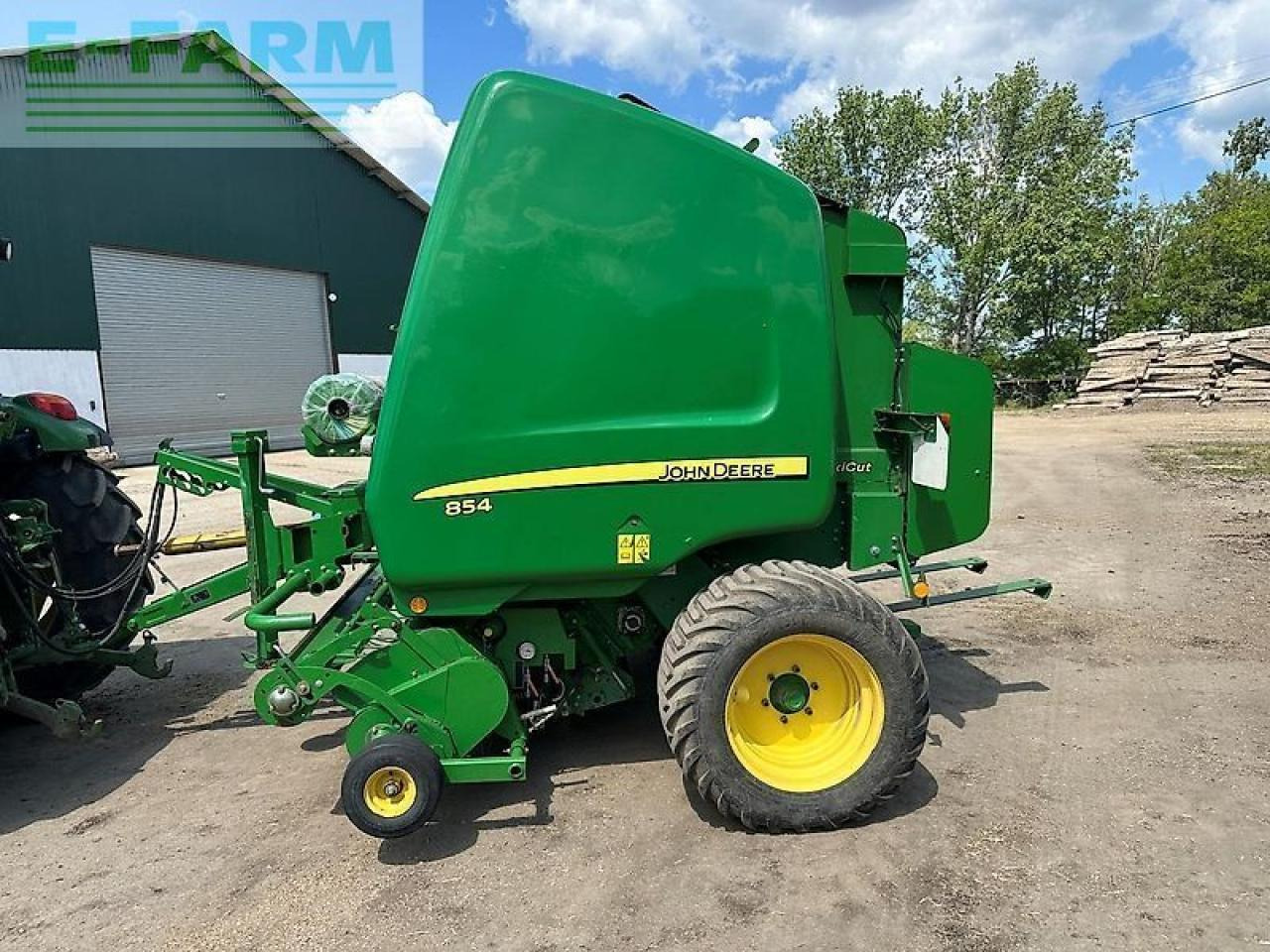 John Deere 854 maxicut - Empacadora de pacas cuadradas: foto 1 John Deere 854 maxicut - Empacadora de pacas cuadradas: foto 1