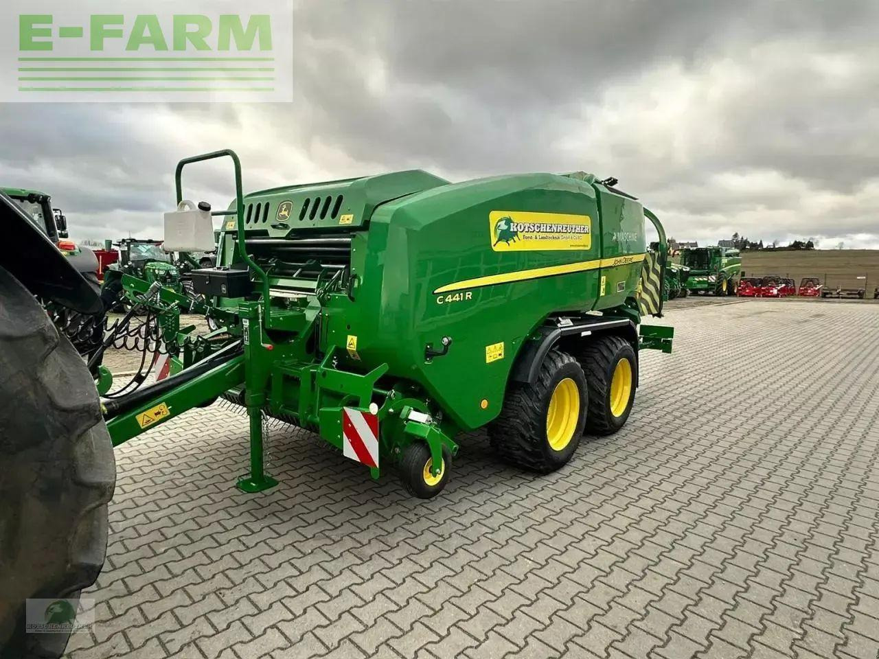 John Deere c441r - Empacadora de pacas cuadradas: foto 5 John Deere c441r - Empacadora de pacas cuadradas: foto 5