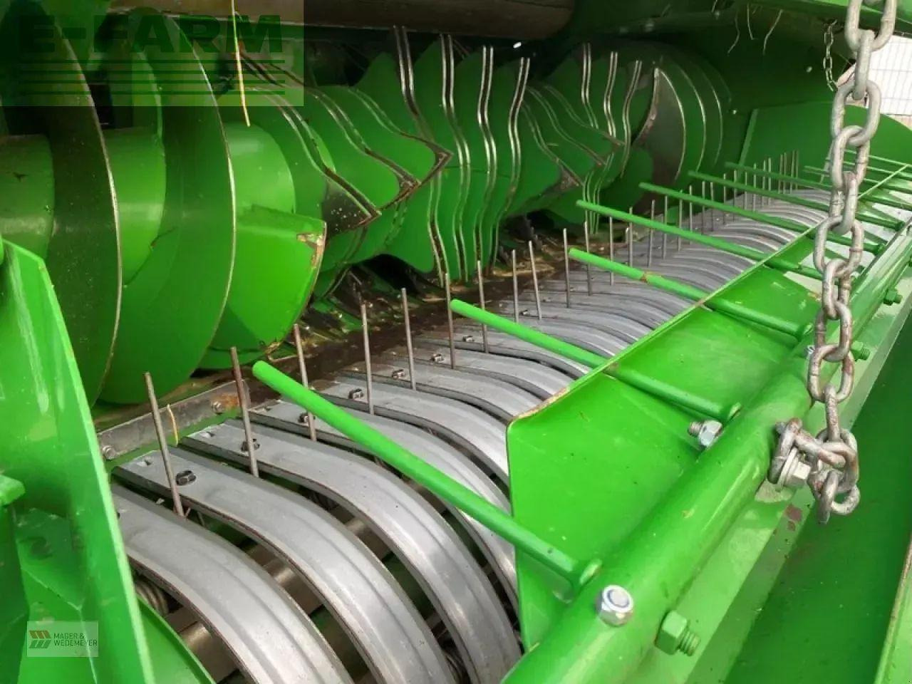 John Deere v 451 m - Empacadora de pacas cuadradas: foto 5 John Deere v 451 m - Empacadora de pacas cuadradas: foto 5