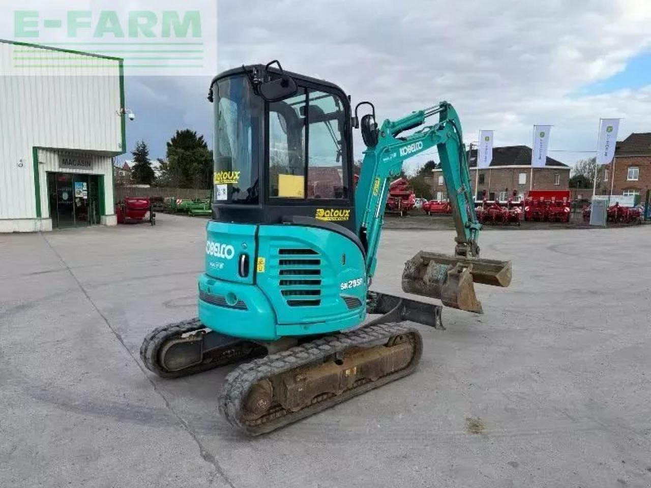 Kobelco sk 25 sr-6e - Miniexcavadora: foto 4 Kobelco sk 25 sr-6e - Miniexcavadora: foto 4