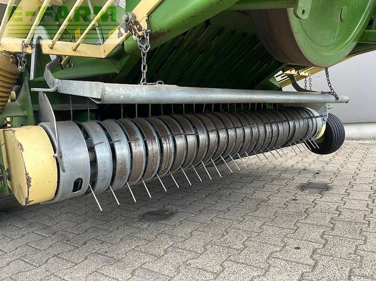 Krone big pack 120-80 - Empacadora de pacas cuadradas: foto 5 Krone big pack 120-80 - Empacadora de pacas cuadradas: foto 5