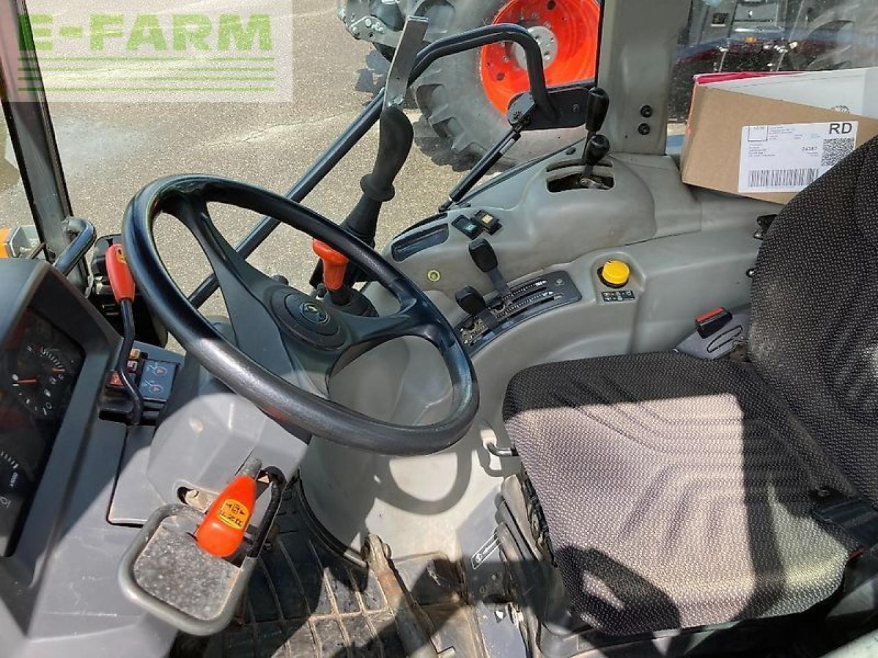 Kubota m7040 - Tractor: foto 3 Kubota m7040 - Tractor: foto 3