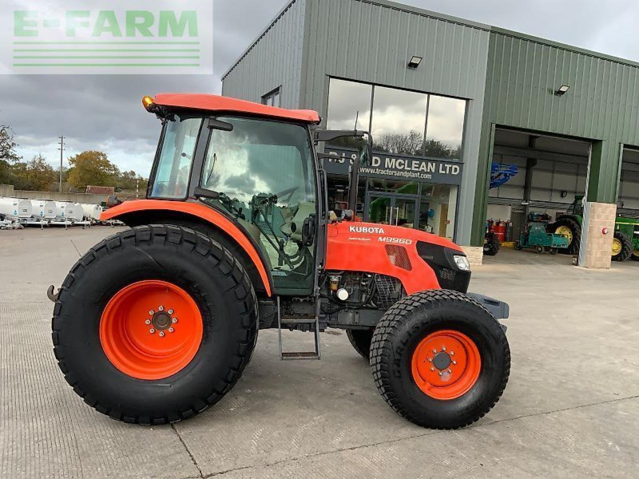 Kubota m9960 hydraulic shuttle tractor (st24786) - Tractor: foto 1 Kubota m9960 hydraulic shuttle tractor (st24786) - Tractor: foto 1