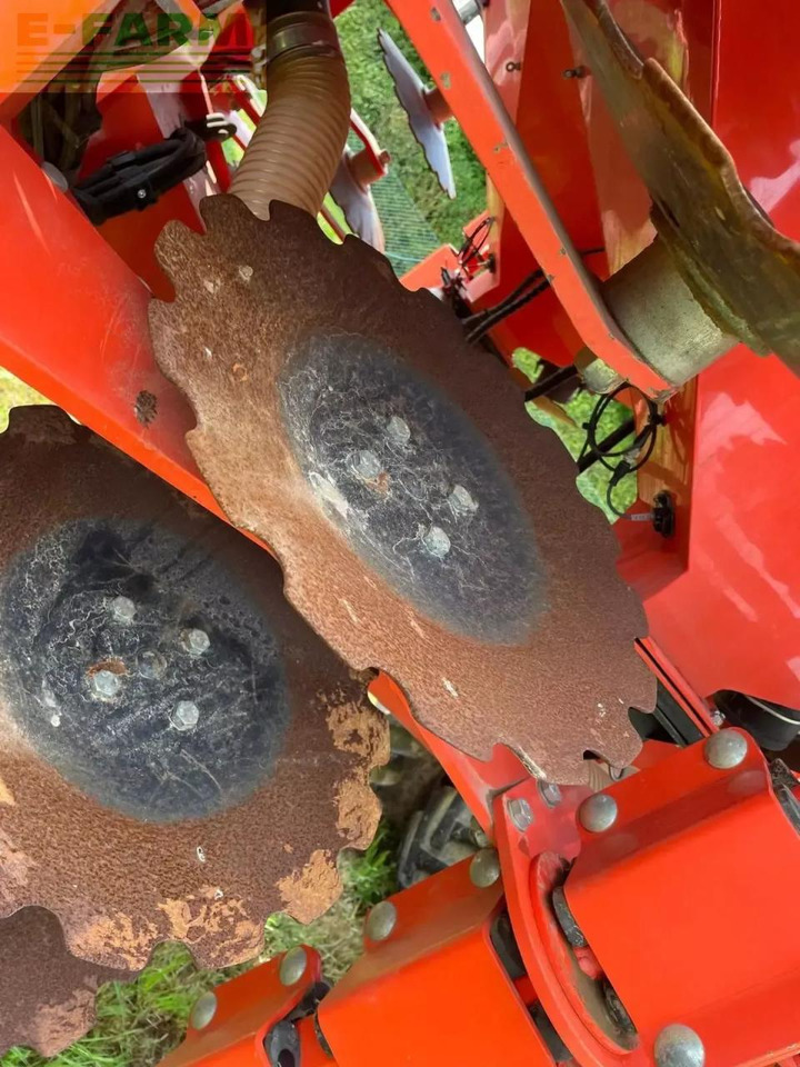 Kubota sc 1401 cf - Sembradora de precisión: foto 5 Kubota sc 1401 cf - Sembradora de precisión: foto 5