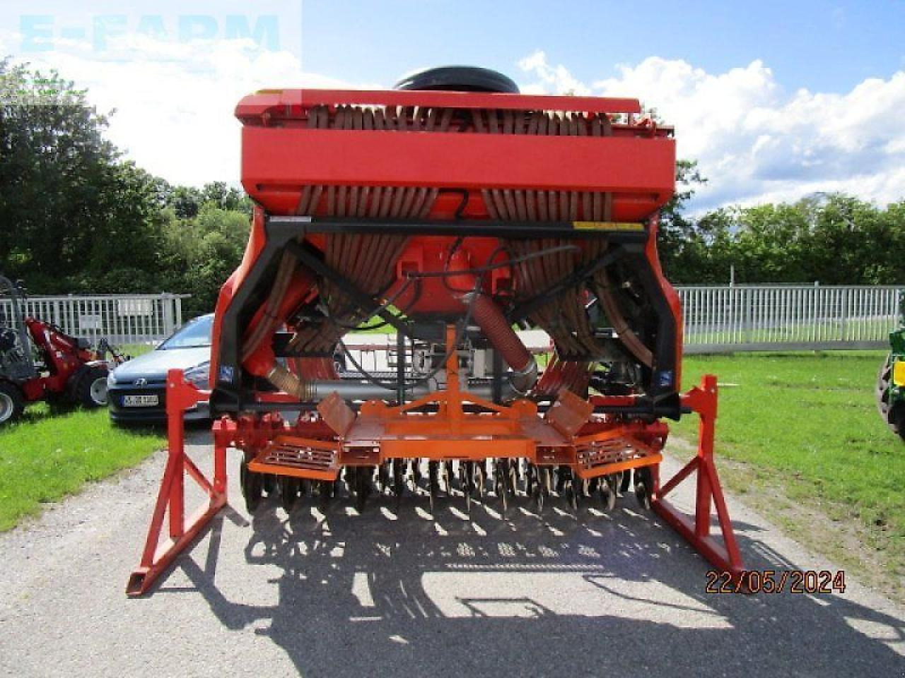 Kuhn venta 3030-24 - Sembradora: foto 4 Kuhn venta 3030-24 - Sembradora: foto 4
