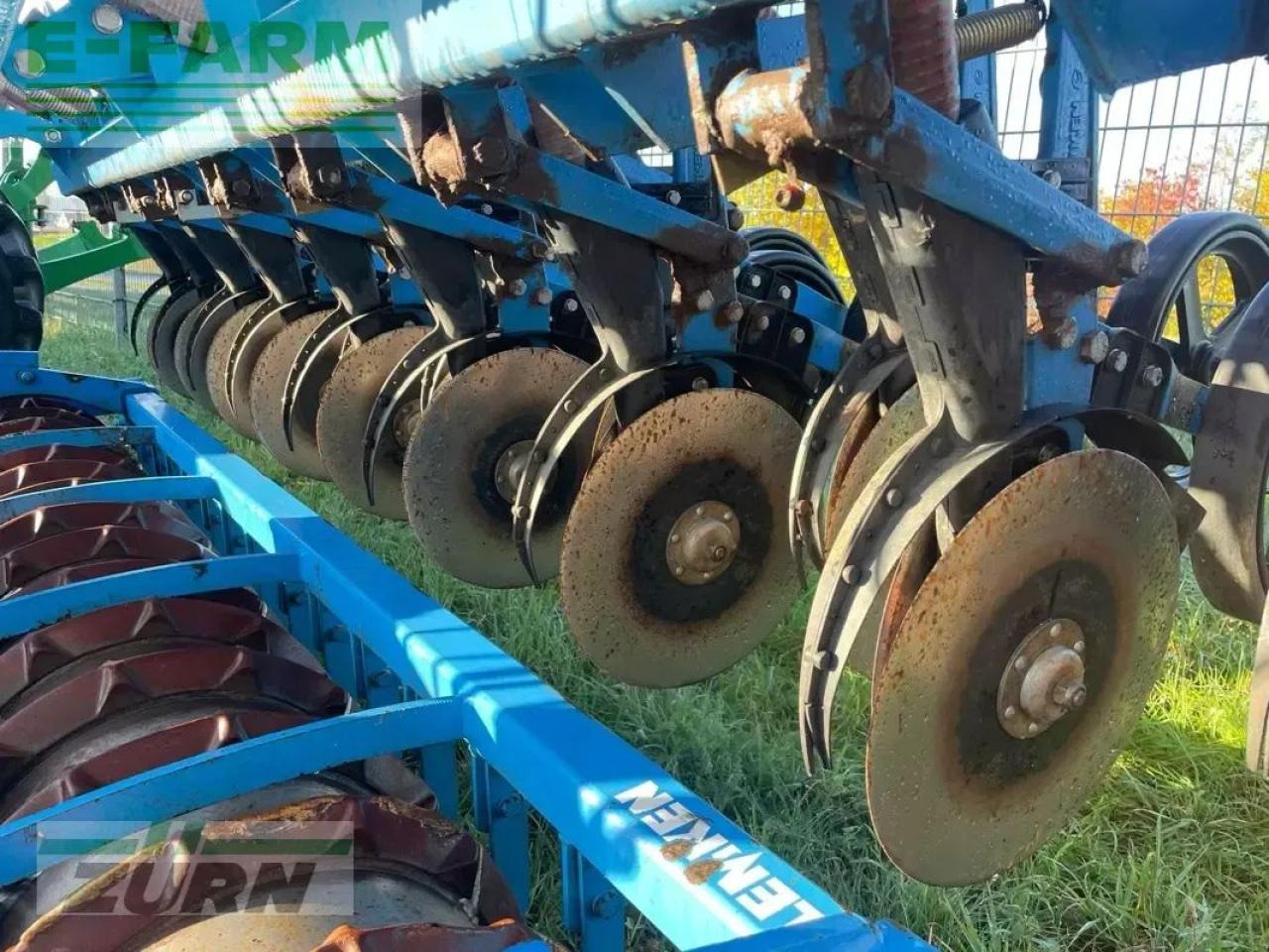Lemken zirkon 9/300 u. saphir 7 ds 30 - Combinado de siembra: foto 3 Lemken zirkon 9/300 u. saphir 7 ds 30 - Combinado de siembra: foto 3
