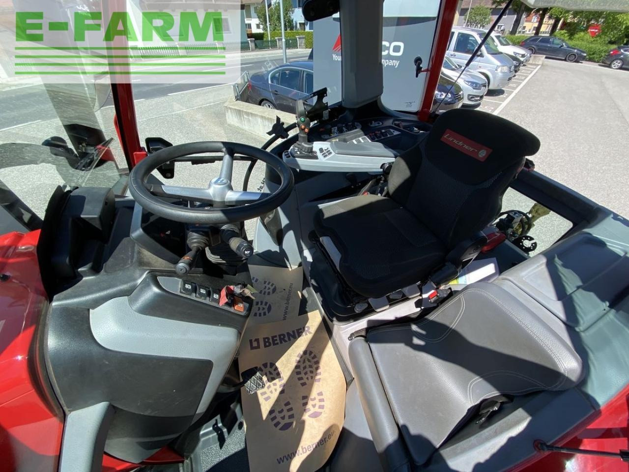 Tractor Lindner lintrac 130 (stufe 5): foto 18