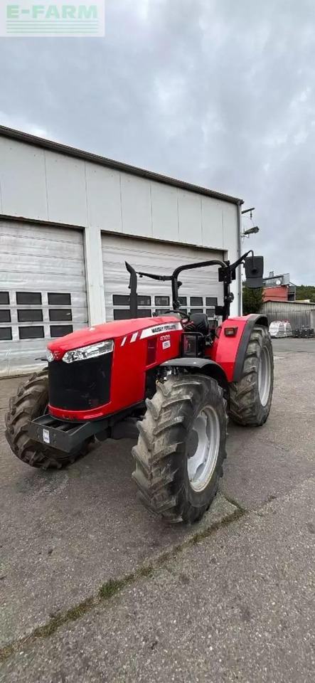 Massey Ferguson mf 4709 - Tractor: foto 2 Massey Ferguson mf 4709 - Tractor: foto 2