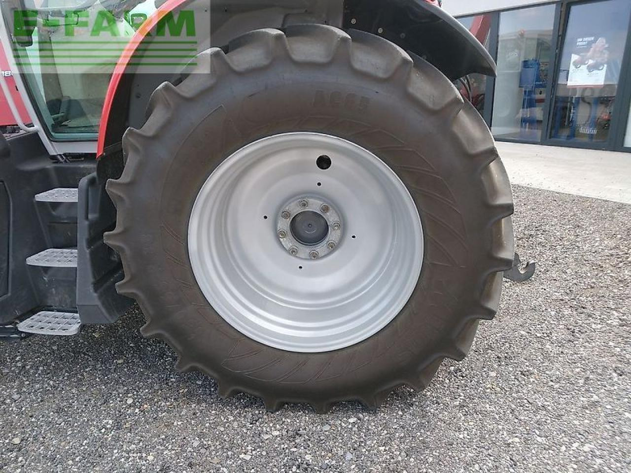 Massey Ferguson mf 6s.180 dyna-vt exclusive Exclusive - Tractor: foto 5 Massey Ferguson mf 6s.180 dyna-vt exclusive Exclusive - Tractor: foto 5