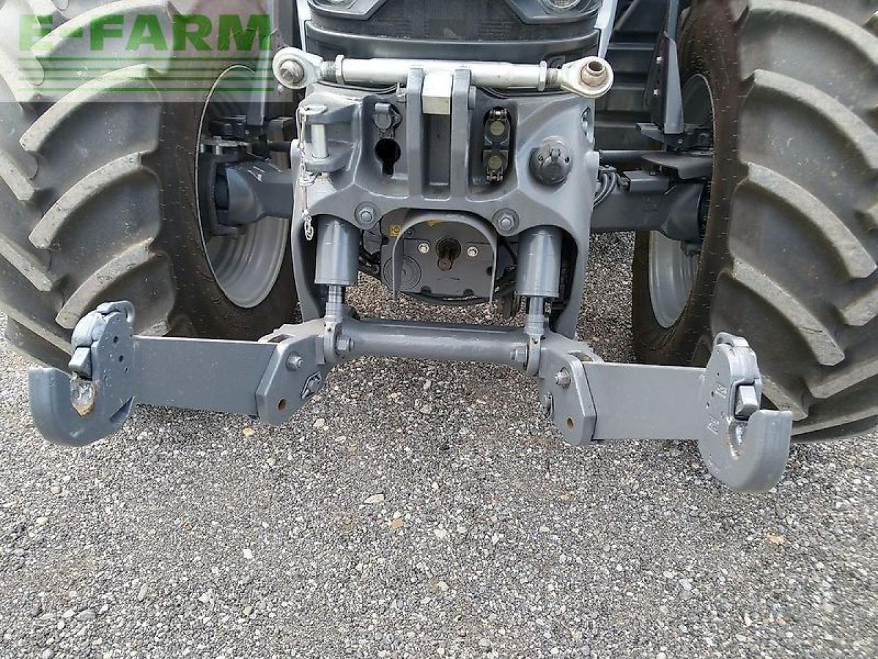 Massey Ferguson mf 6s.180 dyna-vt exclusive Exclusive - Tractor: foto 3 Massey Ferguson mf 6s.180 dyna-vt exclusive Exclusive - Tractor: foto 3