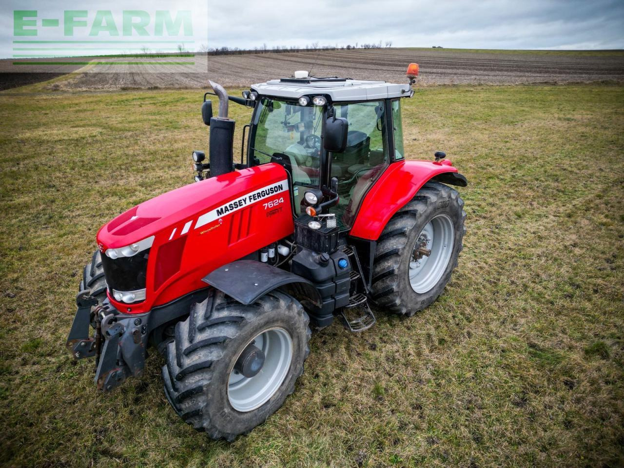 Massey Ferguson mf 7624 dyna-vt exclusive Exclusive - Tractor: foto 4 Massey Ferguson mf 7624 dyna-vt exclusive Exclusive - Tractor: foto 4