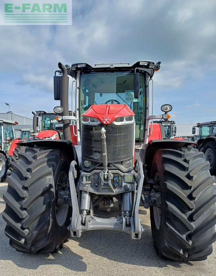 Massey Ferguson mf 8s.225 - Tractor: foto 3 Massey Ferguson mf 8s.225 - Tractor: foto 3
