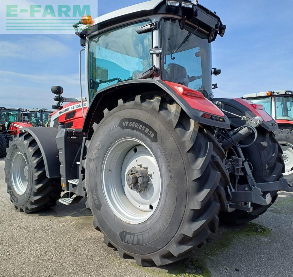 Massey Ferguson mf 8s.225 - Tractor: foto 5 Massey Ferguson mf 8s.225 - Tractor: foto 5