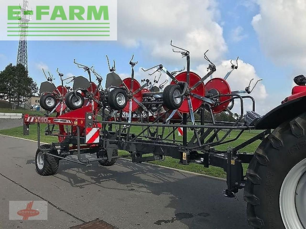 Massey Ferguson mf td 1310 x trc / lotus 1250 profi - Henificadora: foto 4 Massey Ferguson mf td 1310 x trc / lotus 1250 profi - Henificadora: foto 4