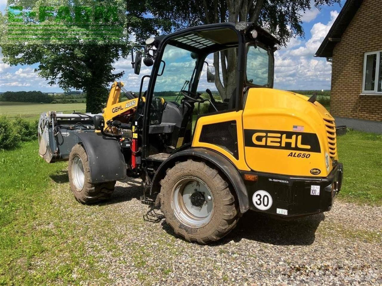 Mustang al 650 - Miniexcavadora: foto 1 Mustang al 650 - Miniexcavadora: foto 1
