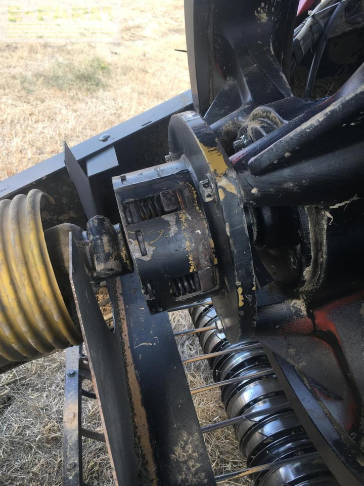 New Holland D1210 - Empacadora de pacas cuadradas: foto 4 New Holland D1210 - Empacadora de pacas cuadradas: foto 4