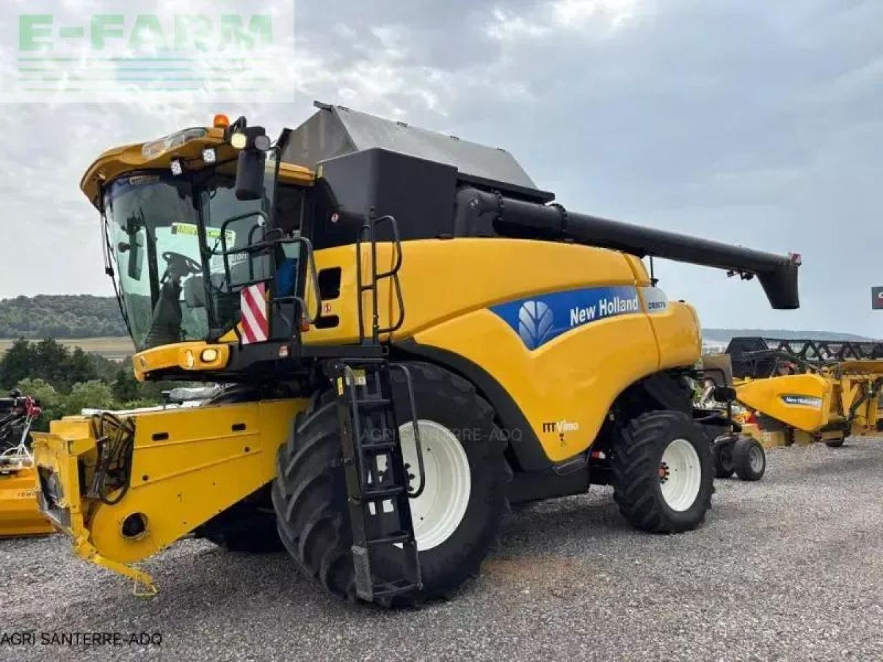 New Holland cr 9070 - Cosechadora de granos: foto 1 New Holland cr 9070 - Cosechadora de granos: foto 1