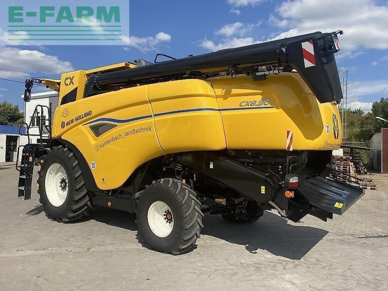 New Holland cx 8.90 - Cosechadora de granos: foto 3 New Holland cx 8.90 - Cosechadora de granos: foto 3