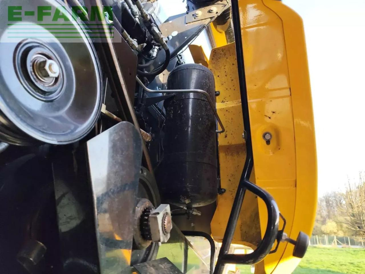 Cosechadora de granos New Holland cx8.80smarttrax: foto 6