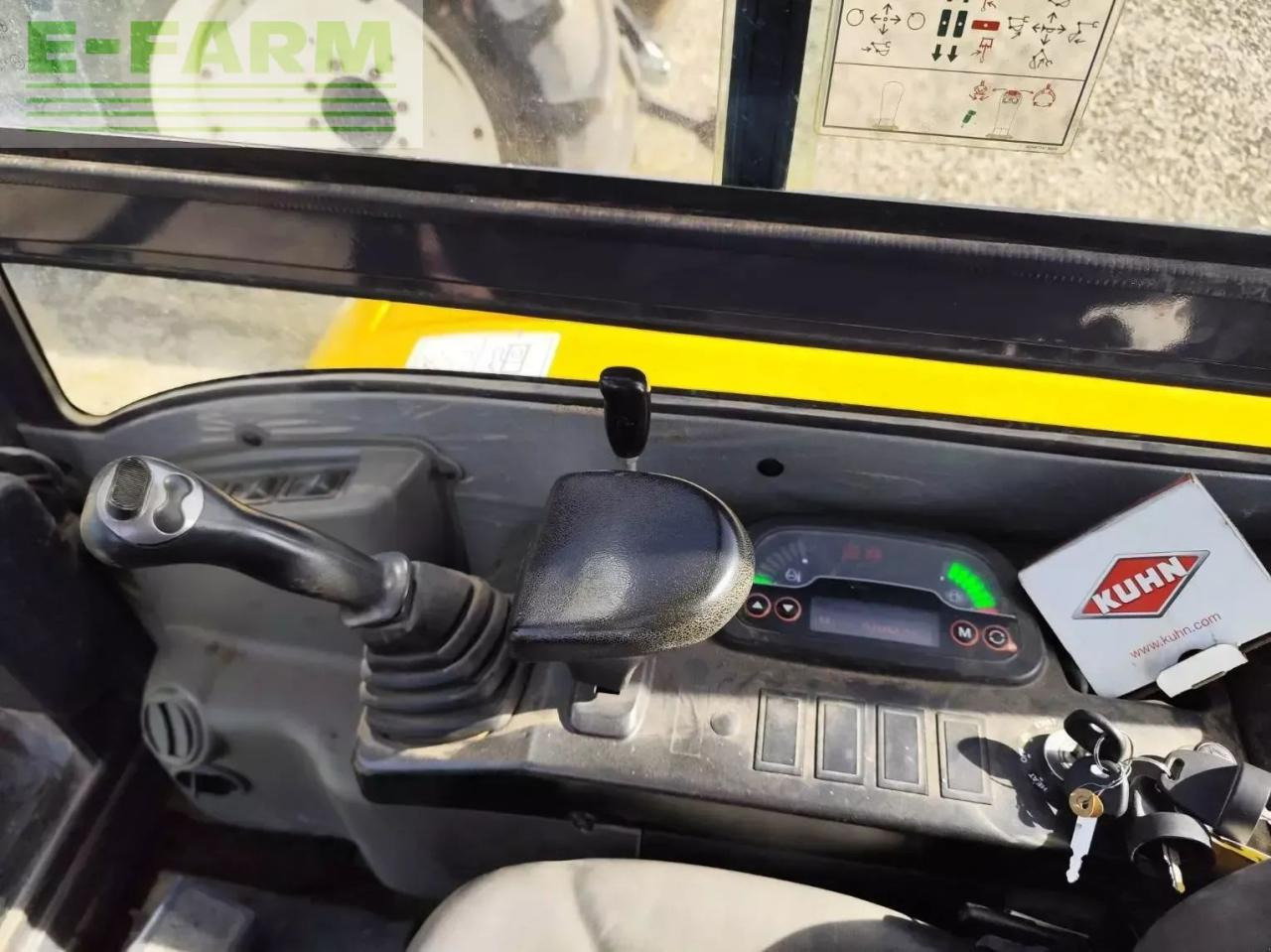 New Holland e26c - Miniexcavadora: foto 4 New Holland e26c - Miniexcavadora: foto 4