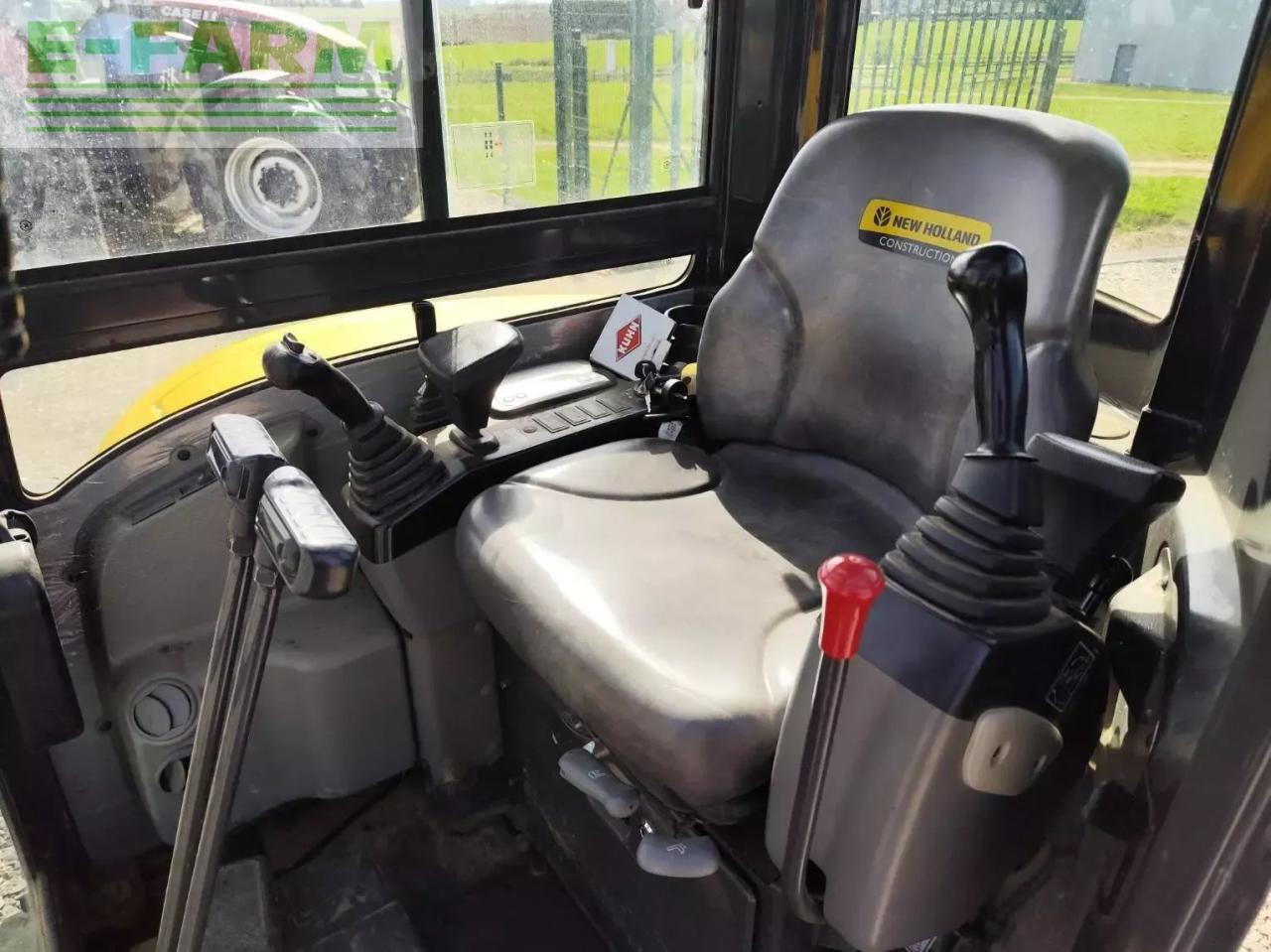 New Holland e26c - Miniexcavadora: foto 2 New Holland e26c - Miniexcavadora: foto 2