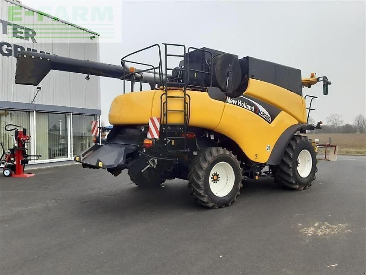 New Holland gebr. mähdrescher new holland - Cosechadora de granos: foto 4 New Holland gebr. mähdrescher new holland - Cosechadora de granos: foto 4