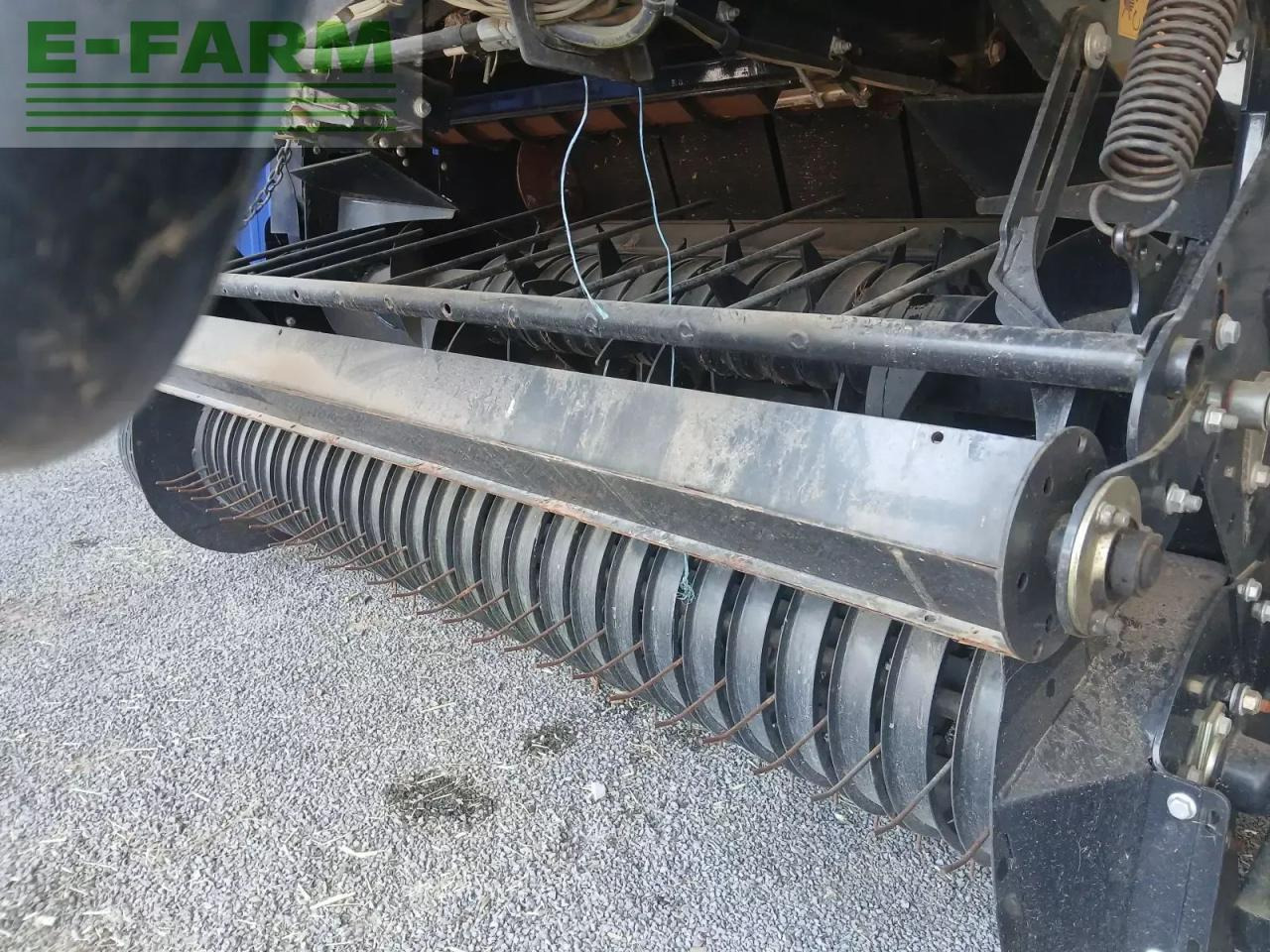 New Holland rb 180 - Empacadora de pacas cuadradas: foto 5 New Holland rb 180 - Empacadora de pacas cuadradas: foto 5