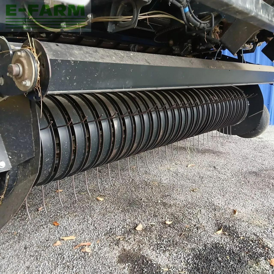 New Holland rb 180 - Empacadora de pacas cuadradas: foto 5 New Holland rb 180 - Empacadora de pacas cuadradas: foto 5