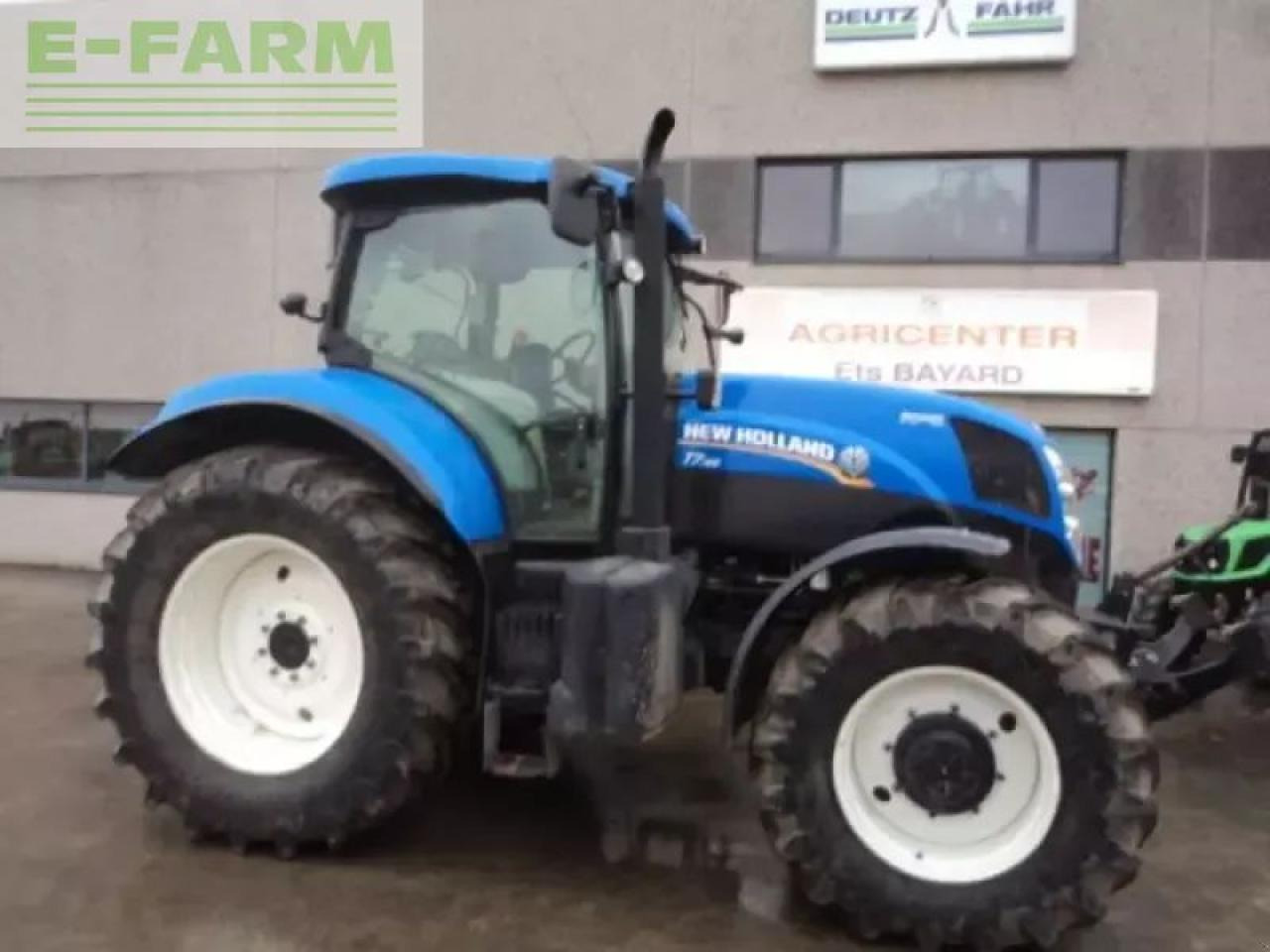 New Holland t 7 - 185 - Tractor: foto 2 New Holland t 7 - 185 - Tractor: foto 2