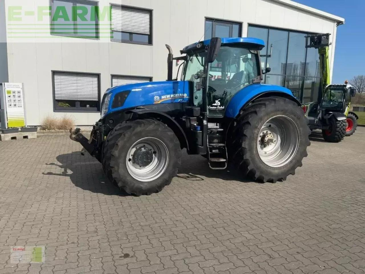 New Holland t 7.270 - Tractor: foto 3 New Holland t 7.270 - Tractor: foto 3