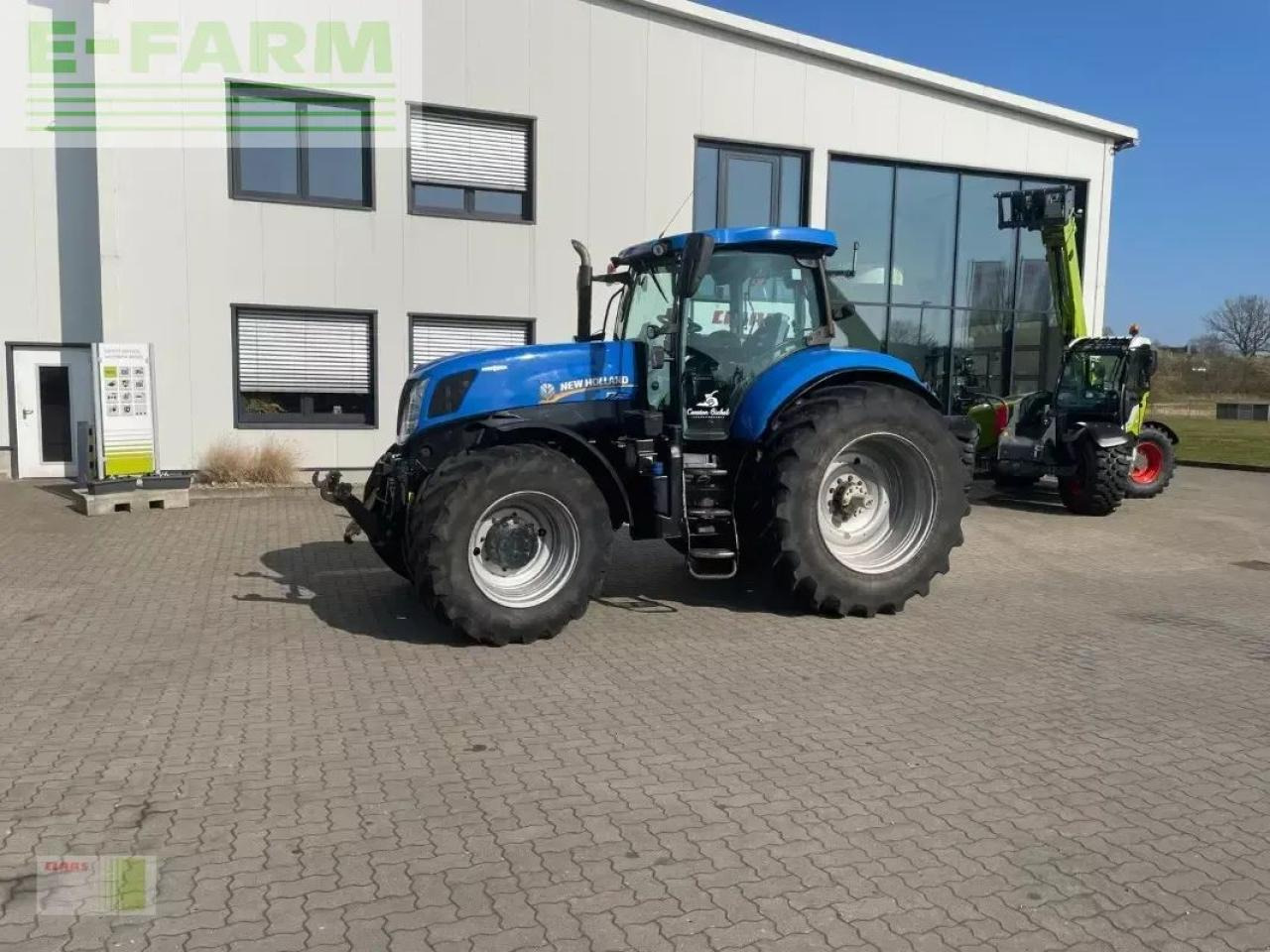 New Holland t 7.270 - Tractor: foto 2 New Holland t 7.270 - Tractor: foto 2