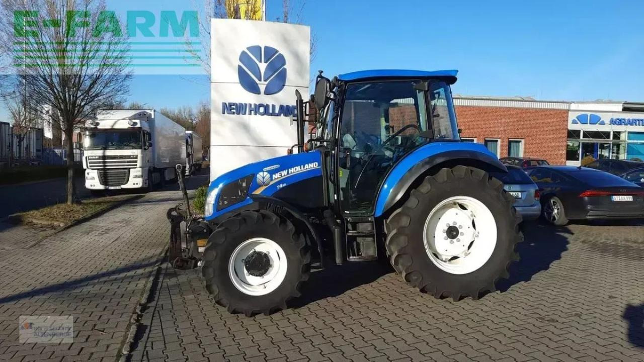 New Holland t4.55 powerstar Powerstar - Tractor: foto 1 New Holland t4.55 powerstar Powerstar - Tractor: foto 1