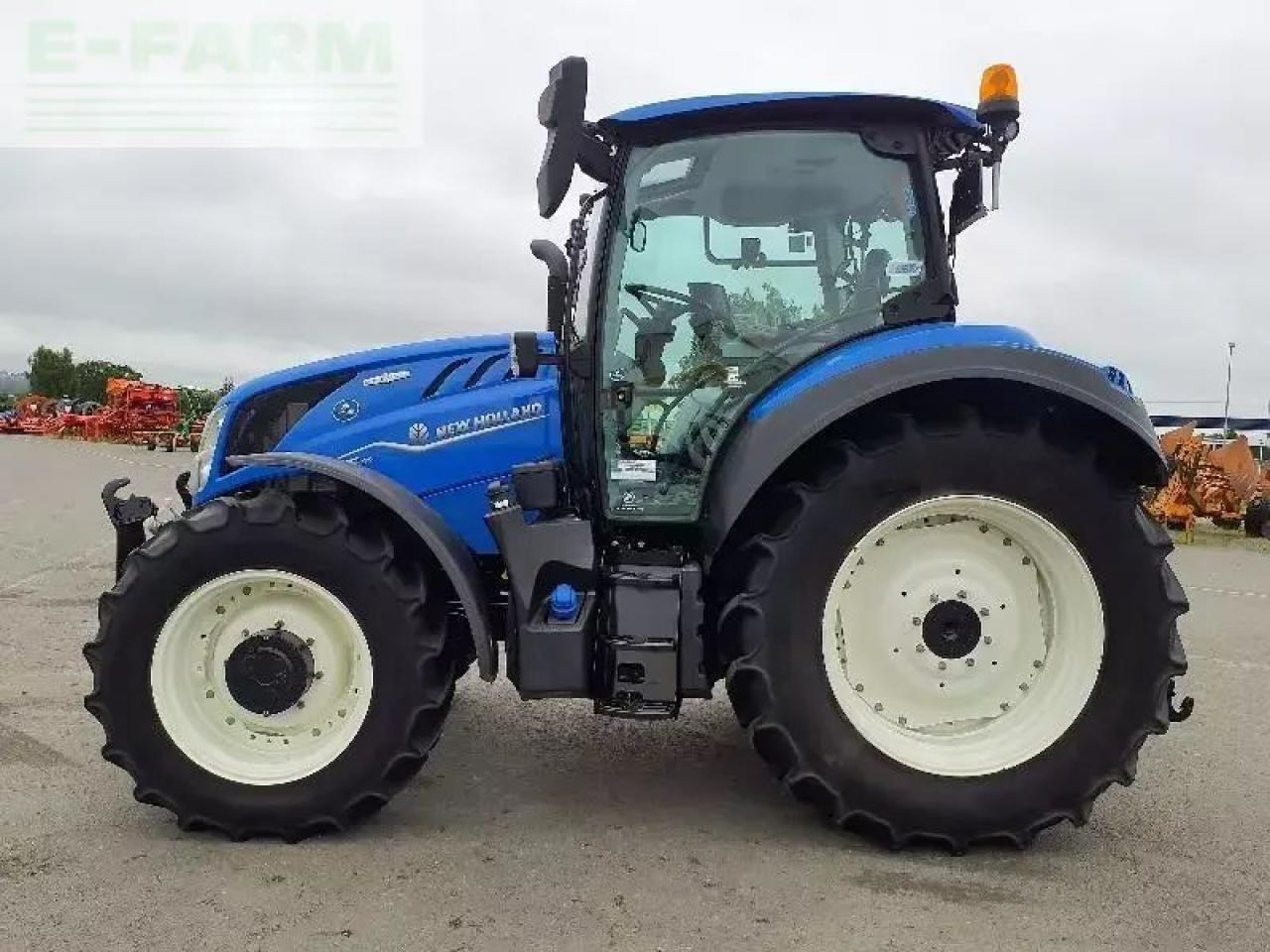 Tractor New Holland t5-130ac AC: foto 6 Tractor New Holland t5-130ac AC: foto 6