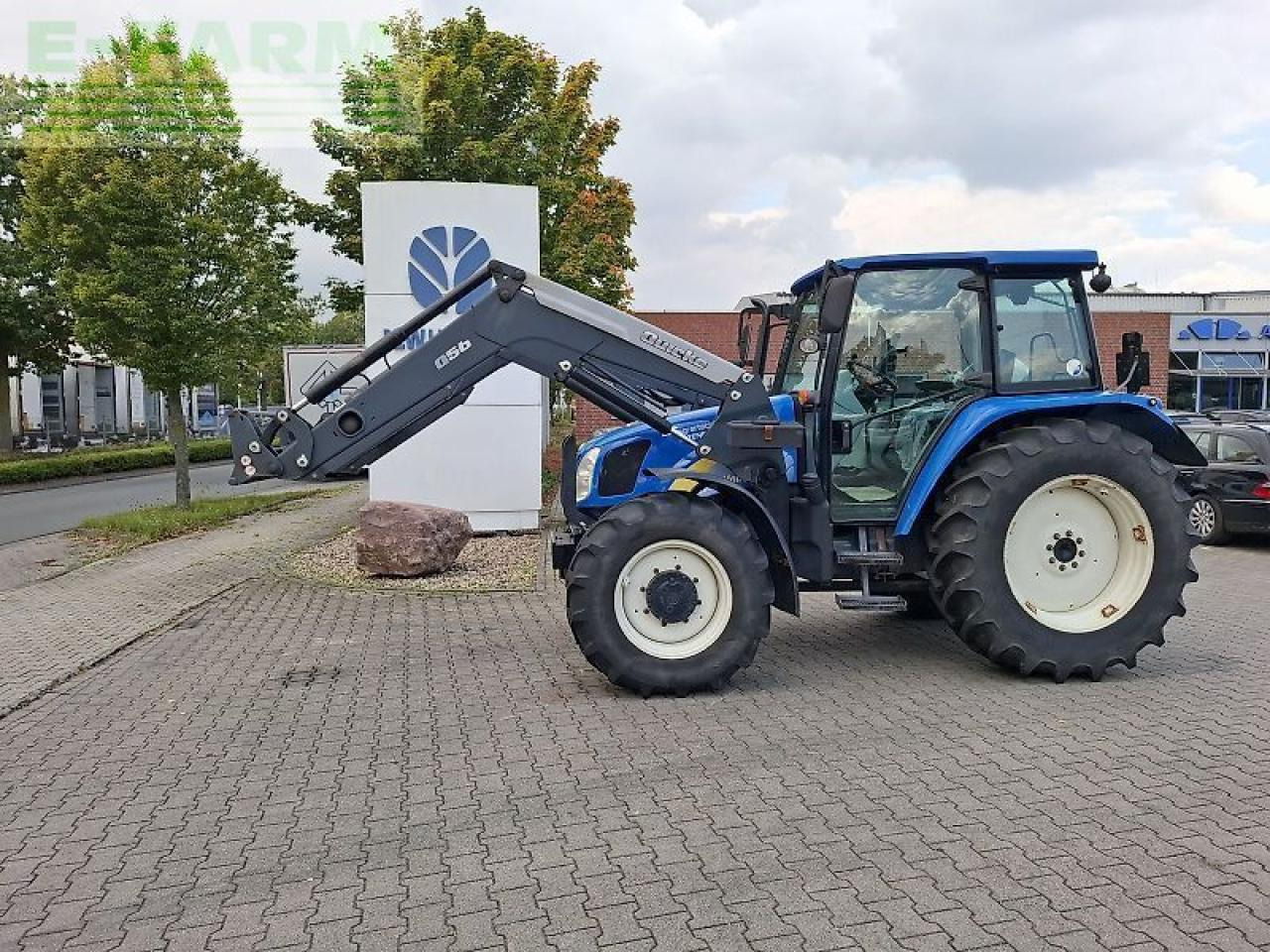 New Holland t5050 - Tractor: foto 2 New Holland t5050 - Tractor: foto 2