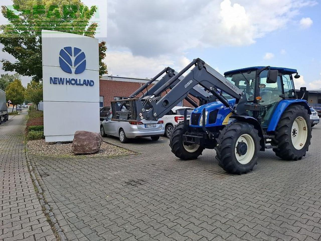 New Holland t5050 - Tractor: foto 3 New Holland t5050 - Tractor: foto 3