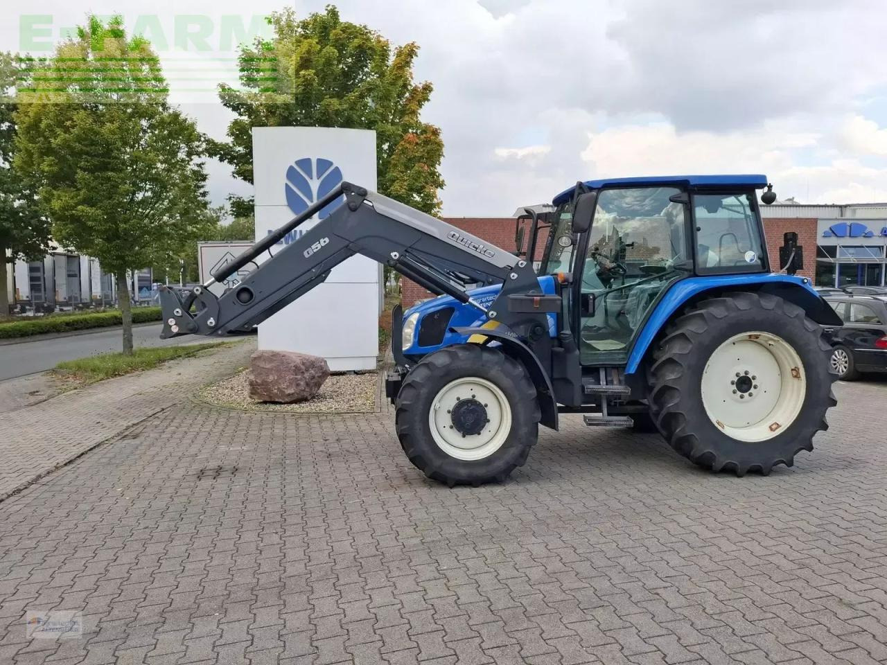 New Holland t5050 - Tractor: foto 2 New Holland t5050 - Tractor: foto 2