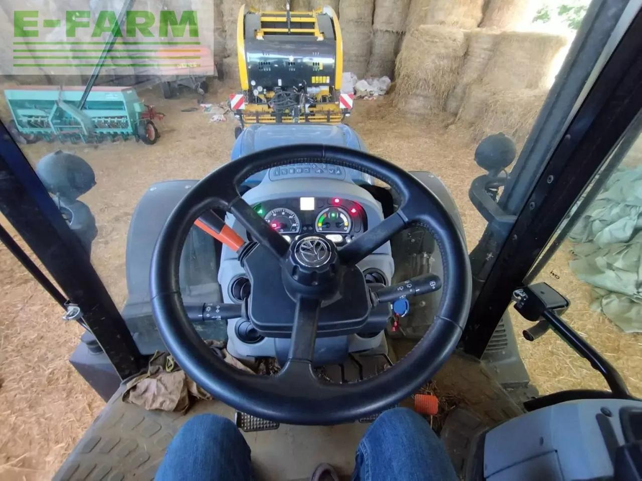New Holland t6 145 ec - Tractor: foto 3 New Holland t6 145 ec - Tractor: foto 3