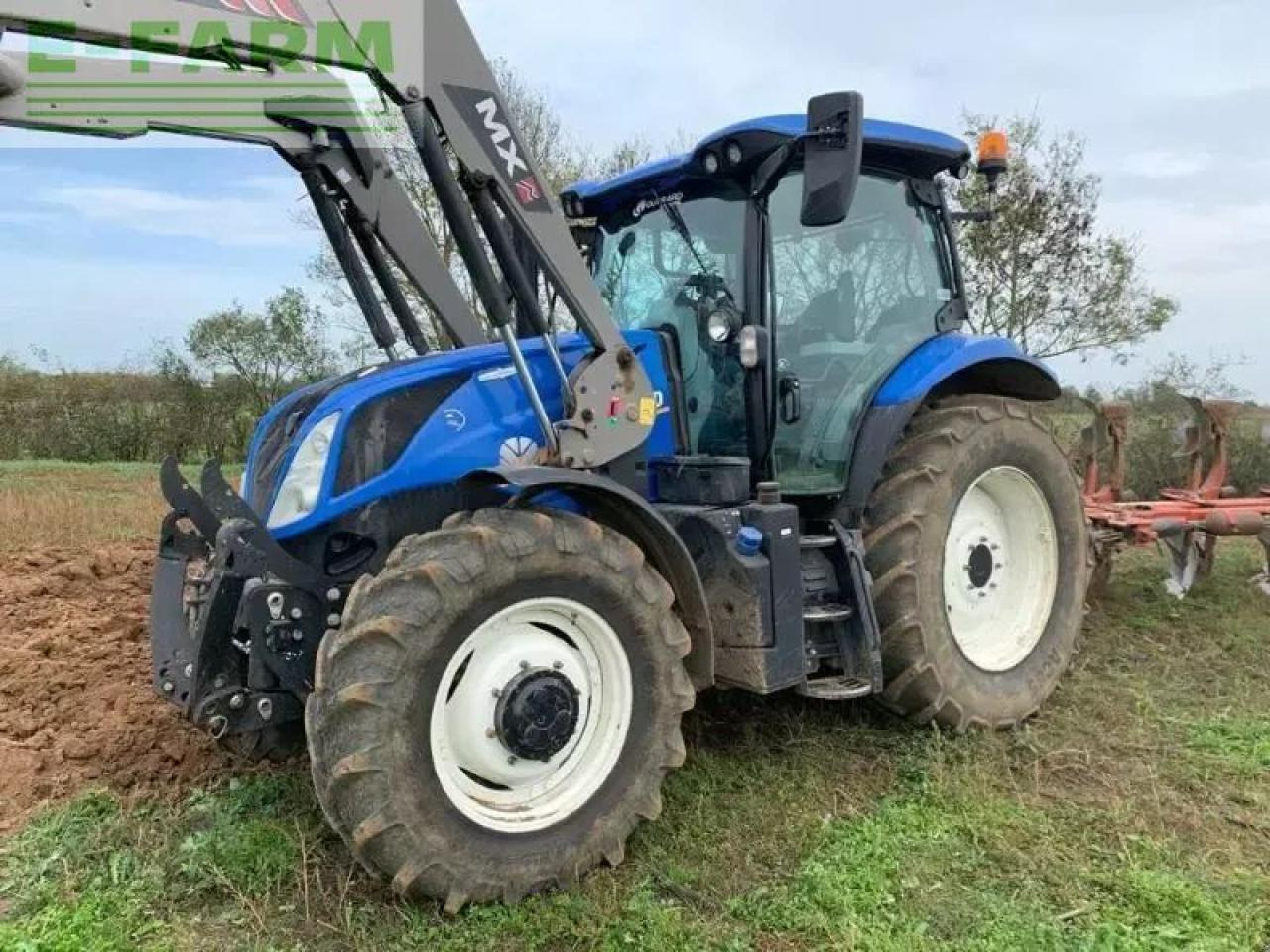 New Holland t6-155ac - Tractor: foto 2 New Holland t6-155ac - Tractor: foto 2