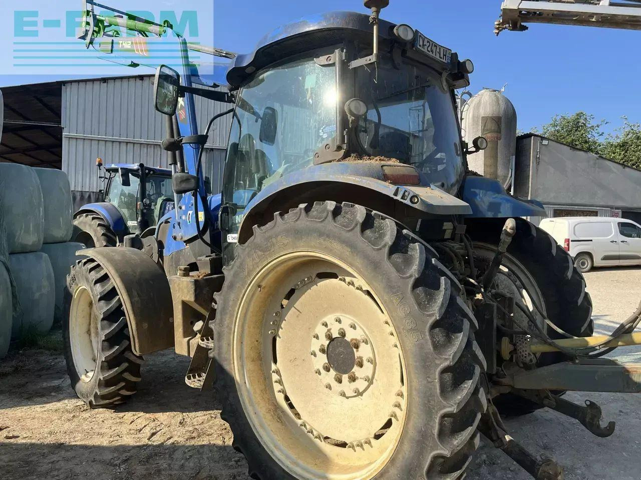 New Holland t6.165 ec - Tractor: foto 4 New Holland t6.165 ec - Tractor: foto 4