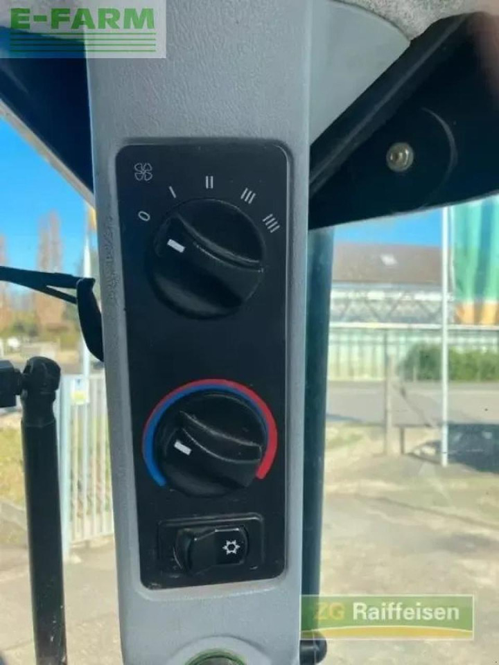 Tractor New Holland t6020 elite Elite: foto 18