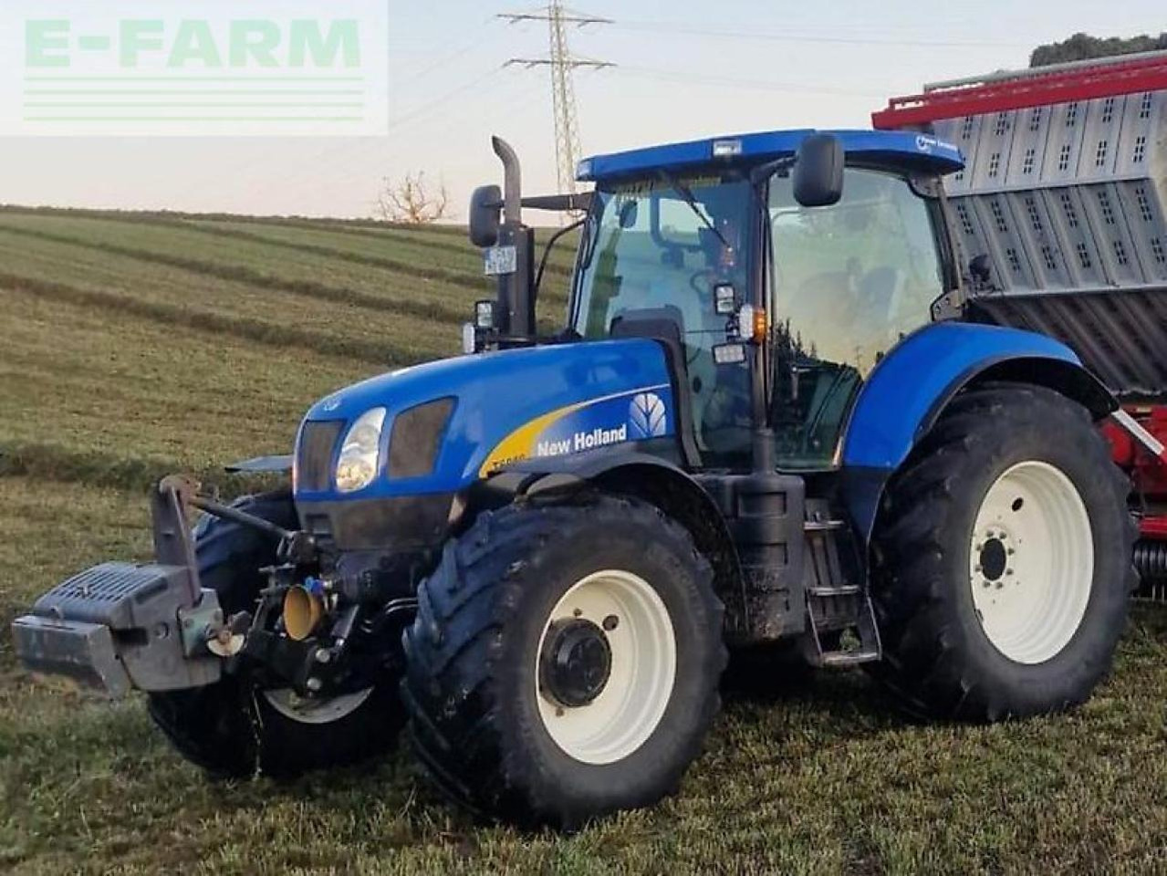 New Holland t6080 traktor gebraucht bj 2009, 8.200 h - Tractor: foto 1 New Holland t6080 traktor gebraucht bj 2009, 8.200 h - Tractor: foto 1