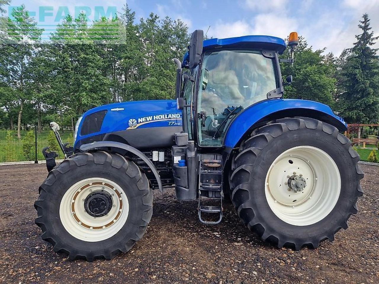 New Holland t7.200 autocommand - Tractor: foto 3 New Holland t7.200 autocommand - Tractor: foto 3