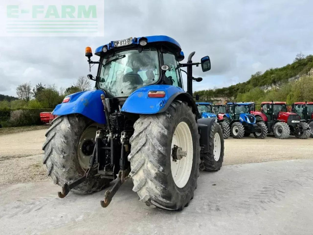 New Holland t7. 210 sw pc t4 - Tractor: foto 4 New Holland t7. 210 sw pc t4 - Tractor: foto 4