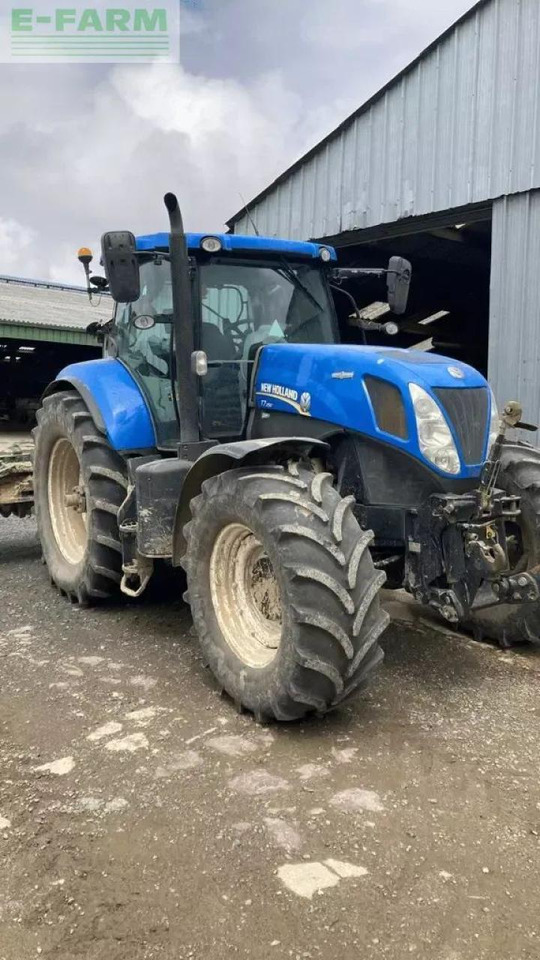 New Holland t7.250 autocommand - Tractor: foto 2 New Holland t7.250 autocommand - Tractor: foto 2